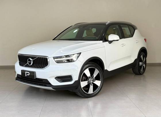 VOLVO XC40 2.0 T4 GASOLINA MOMENTUM GEARTRONIC VOLVO XC40 2.0 T4 GASOLINA MOMENTUM GEARTRONIC